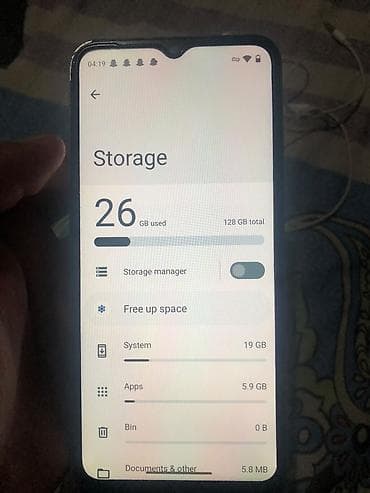 nokia mini: Realme C33, Б/у, 128 ГБ, цвет - Серебристый — 4