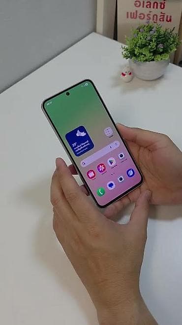 pixel 9a: Samsung Galaxy A56, Б/у, 128 ГБ, цвет - Бежевый, 1 SIM, 2 SIM, eSIM — 2
