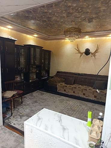 Продаётся дом барачного типа. гостиная, две спальни, кухня, коридор