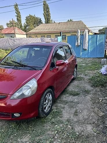 Honda Jazz: 2006 г., 1.4 л, Механика, Бензин, Хэтчбэк — 2