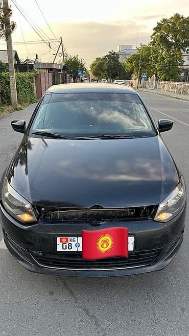 фонарь 124: Volkswagen Polo: 2013 г., 1.6 л, Механика, Бензин, Седан — 2