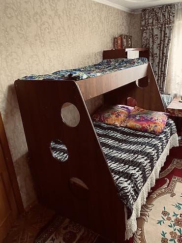 Мебель: Двухъярусная кровать б/у — 3