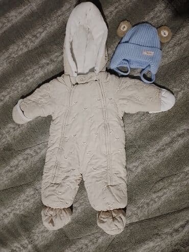 детский зимний комбез для новорождённых: Продаю детский зимний комбинезон 0-6мес, в очень хорошем состоянии — 1