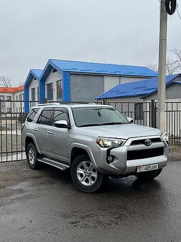 Toyota 4Runner: 2017 г., 4 л, Автомат, Бензин, Внедорожник