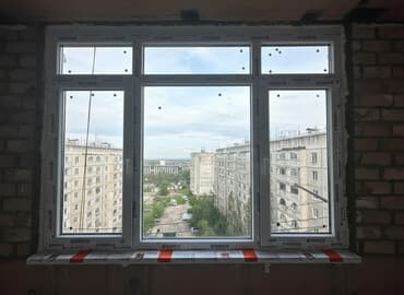 айнек терезелер: Пластиковое окно из профиля Wintech, установленное в проём с выходом — 1