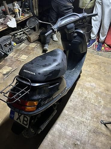 бишкек скутер: Скутер Honda Tact (TACT) Вложения по мелочи Заводится с пол пинка — 5