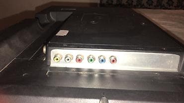 Проекторы: Телевизор HCAT, диагональ примерно 22–24". Плоская панель, тонкая — 4