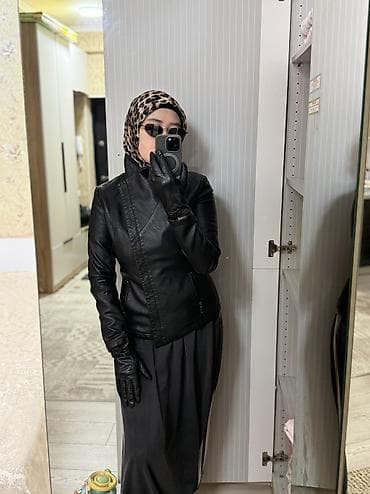 чёрная кожаная куртка: Кожаная куртка, Косуха, Экокожа, Приталенная модель, S — 3