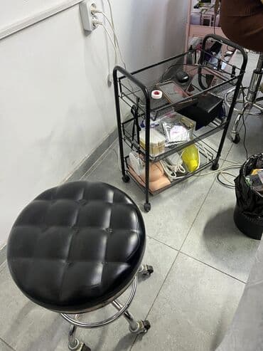 срочно сниму квартиру в районе кирком стром на долгий срок: Сдаю Кабинет в салоне, 25 м², Для лешмейкера — 4