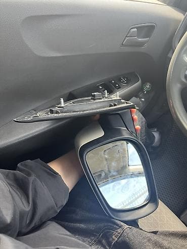 moning: Боковое левое Зеркало Kia — 1