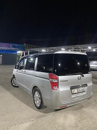 багажник на степвагон: Honda Stepwgn: 2010 г., 2 л, Автомат, Бензин, Минивэн — 2