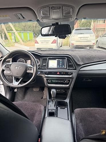Hyundai Sonata: 2018 г., 2 л, Автомат, Газ, Седан — 6