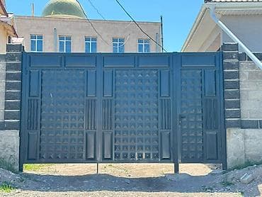 Металлические уличные ворота с калиткой - Материал: сталь. - at lalafo.kg Металлические уличные ворота с калиткой - Материал: сталь. -