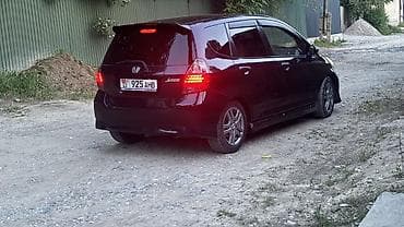аренда carnival: Honda Jazz: 2007 г., 1.3 л, Автомат, Бензин, Хэтчбэк — 1