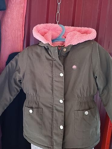 Очень теплая фирменная Турецкая куртка, внутри мех,в отличном