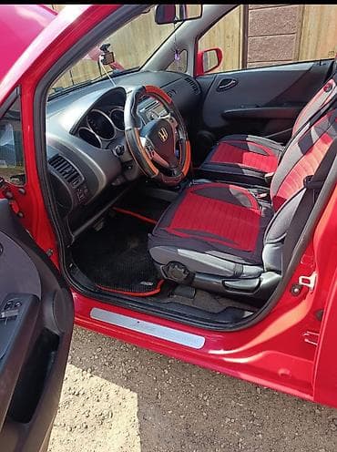 b class: Honda Jazz: 2008 г., 1.4 л, Автомат, Бензин, Хэтчбэк — 9