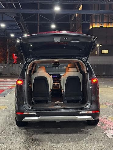 honda e: Kia Carnival: 2020 г., 2.2 л, Автомат, Дизель, Минивэн — 6