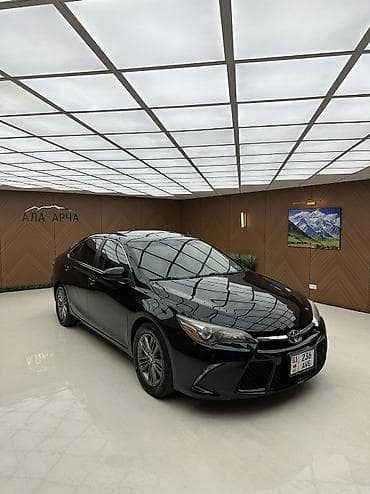 Toyota Camry: 2017 г., 2.5 л, Автомат, Бензин, Седан — 2