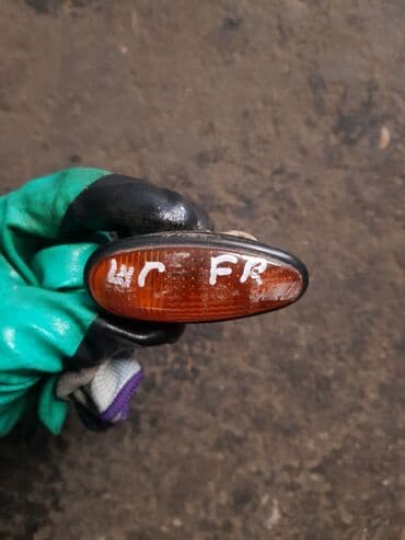 Mitsubishi Chariot Grandis повторитель поворота, Митсубиси Шариот