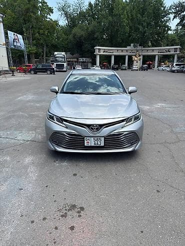 Транспорт: Toyota Camry: 2018 г., 2.5 л, Вариатор, Гибрид, Седан — 1