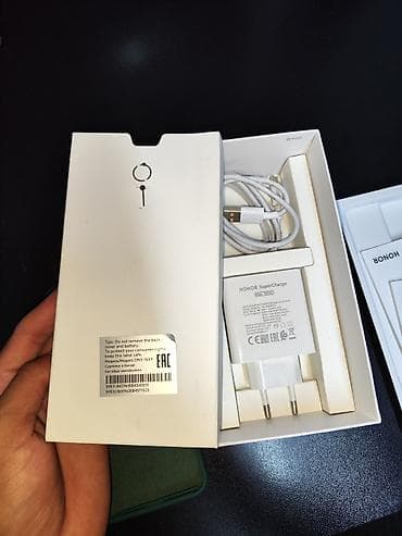 sd disk: Honor 400, Новый, 256 ГБ, цвет - Белый, 1 SIM, 2 SIM — 4