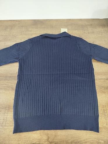 Трикотажный мужской топ-поло, темно-синий в стиле old money. -