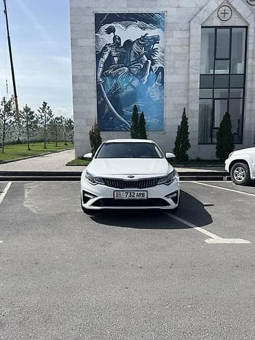 Kia K5: 2018 г., 2 л, Автомат, Газ, Седан