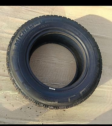 зимние шины на спринтер: Шины 225 / 65 / R 16, Зима, Б/у, 1 шт, Внедорожные (АТ/МТ), Польша, Michelin — 2