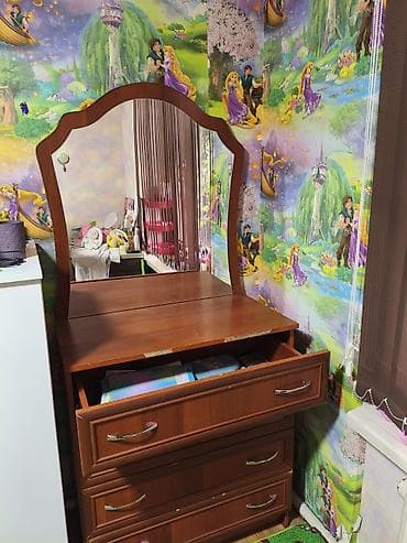 трельяж с зеркалом: Комод для одежды, С зеркалом, ЛДСП, цвет - Коричневый — 1