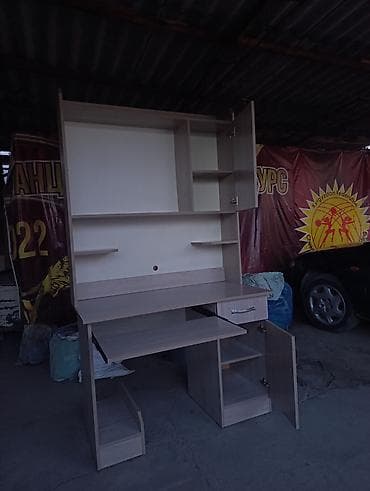 ikea стол компьютерный: Компьютерный стол, Новый, С полками — 1