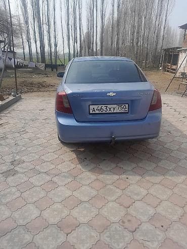 Chevrolet Lacetti: 2004 г., 1.6 л, Механика, Бензин, Седан