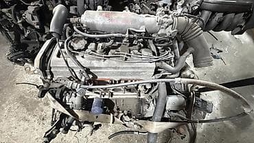 Бензиновый двигатель в сборе для легкового автомобиля. Характеристики