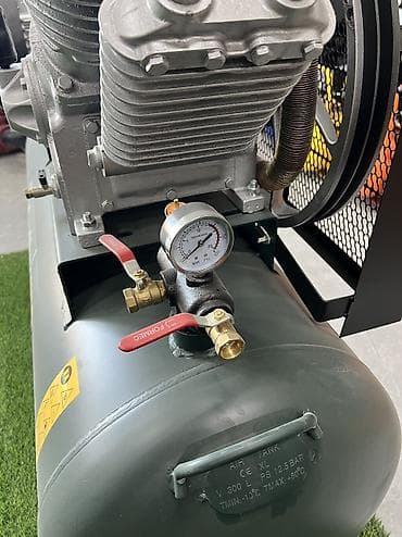 Генераторы: Компрессор Поршневой воздушный компрессор Excalibur ресивер 300литр - — 5