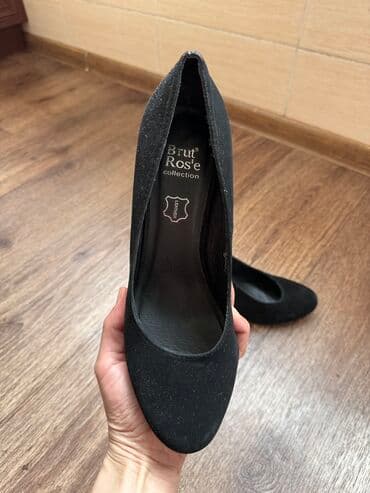 женская модельная обувь больших размеров: Туфли замшевые,каблук со стразамиразмер 39
Самовывоз с Тунгуча — 5