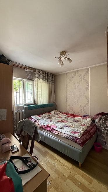 4: *Продается полдома в районе Восток-5!* 📍 Отличная локация — первая — 6