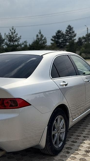 капот на аккорд: Honda Accord: 2003 г., 2 л, Автомат, Газ, Седан — 9