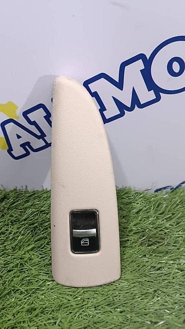 s 221: Mercedes-Benz W221, передний правый блок стеклоподъёмником — 1