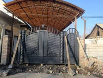 металлические ворота фото и цены: Современные откатные/распашные металлические ворота с горизонтальной — 22