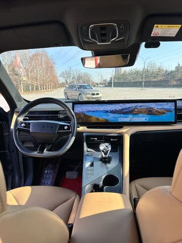 крутые машины: Roewe ERX5: 2022 г., 1.5 л, Автомат, Гибрид, Кроссовер — 11