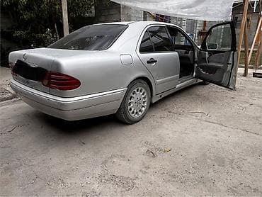 Mercedes-Benz E-Class: 1998 г., 2.4 л, Автомат, Бензин, Седан — 2