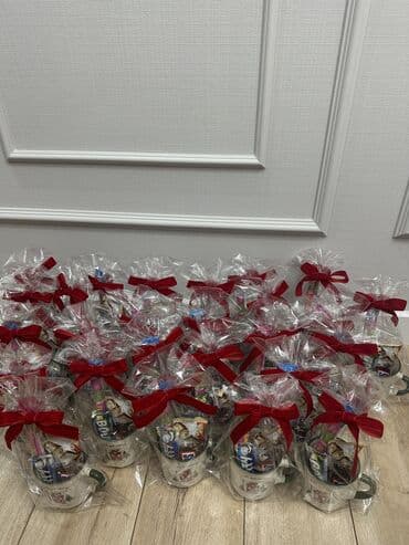 наклейки на кухонную мебель: Оригинальный подарок к Новому году! Подойдет в качестве приятного — 2