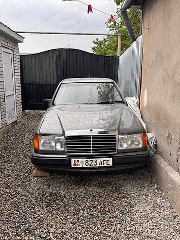 баа: Mercedes-Benz W124: 1989 г., 2.3 л, Кол менен иштөөчү — 1