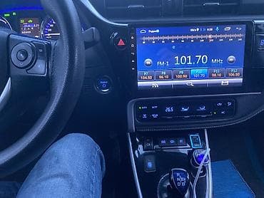 Продажа авто: Toyota Corolla: 2019 г., 1.8 л, Робот, Электромобиль, Седан — 6