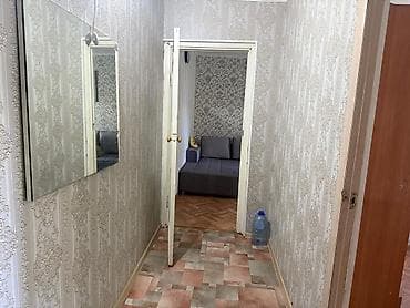 8: 2 комнаты, 45 м², 8 мкр 104 серия, 3 этаж — 3