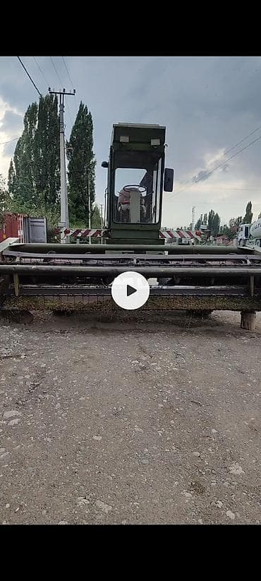 светы для дома: Комбайн для скашивания Е-303. Характеристики и особенности: - — 3