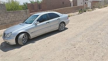 Mercedes-Benz C-Class: 2001 г., 2 л, Механика, Газ, Седан at lalafo.kg Mercedes-Benz C-Class: 2001 г., 2 л, Механика, Газ, Седан