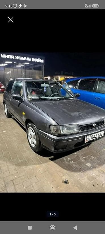 Nissan Sunny: 1990 г., Механика, Хэтчбэк