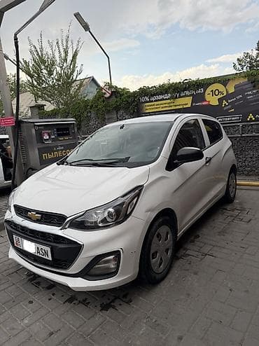 mini coper: Chevrolet Spark: 2018 г., Хэтчбэк — 1