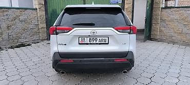 Toyota: Toyota RAV4: 2021 г., 2 л, Автомат, Бензин, Кроссовер — 8