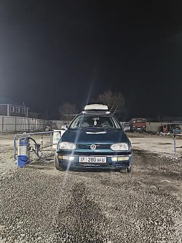 195 65 15 с: Volkswagen Golf: 1992 г., Бензин, Универсал — 3